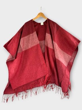 🎉5 for $45🎉 Woolrich poncho cover up one size S,M,L ,XL